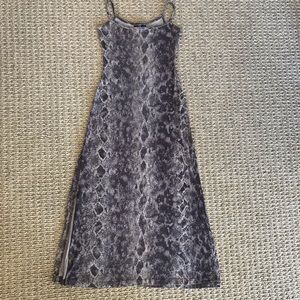 ❤️Vintage 90’s Sparkly Snakeskin Print Dress🎉❣️